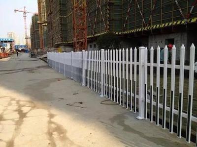 PVC塑鋼護欄 現代社區與園林景觀的多功能守護者